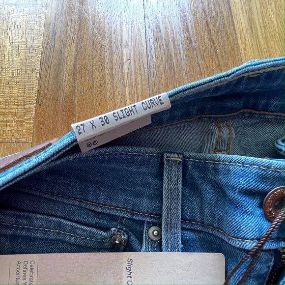 Levi's Jeans Slight Curve: Slight Bootcut Skinny - Picture 4 of 6